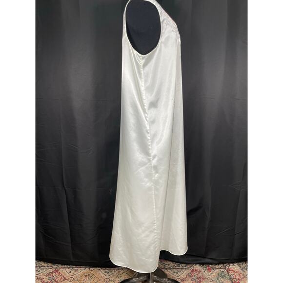 Vintage Jacklyn Smith, Studio Intimates, Cream and Pink Satin Long Nightgown - Picture 2 of 7